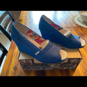 Tom’s Blue Savannah Wedge